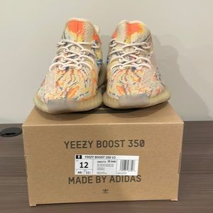 Worn once Yeezy 350 mixed oat